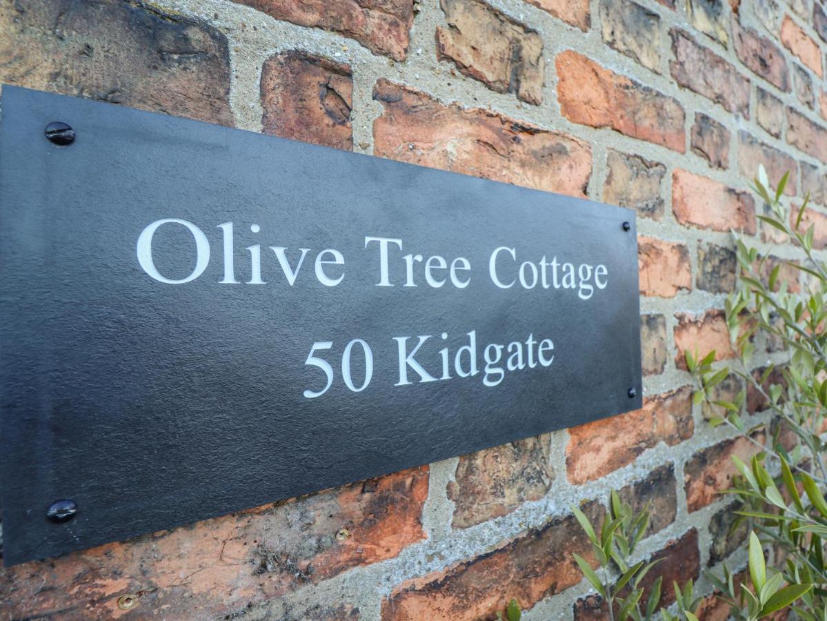 Olive Tree Cottage ラウス エクステリア 写真